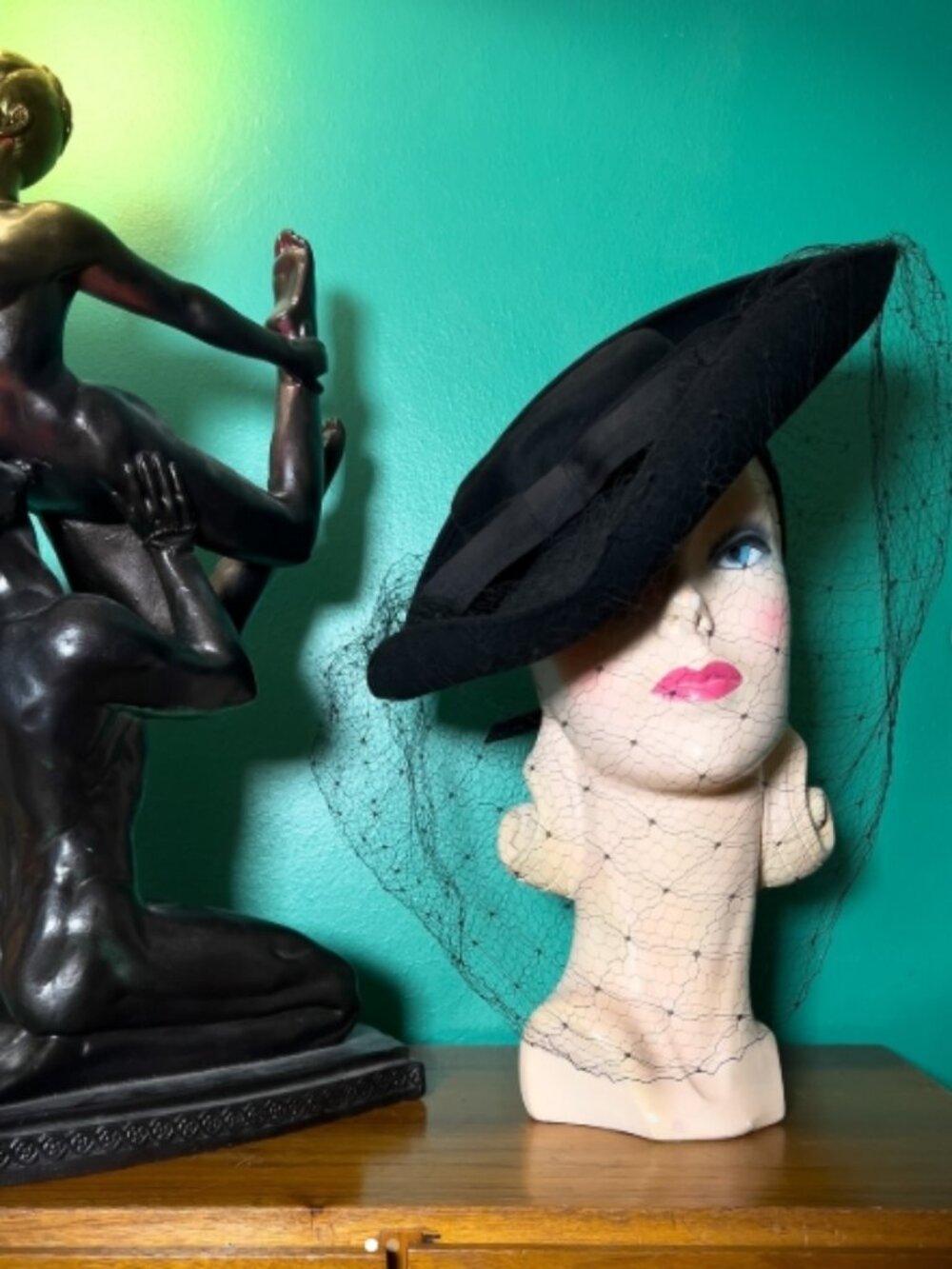 Vintage 1940s Wool Felt Hat